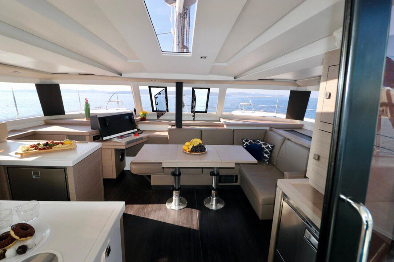 Fountaine Pajot Astrea 42 - 4 + 2 cab., picture 9