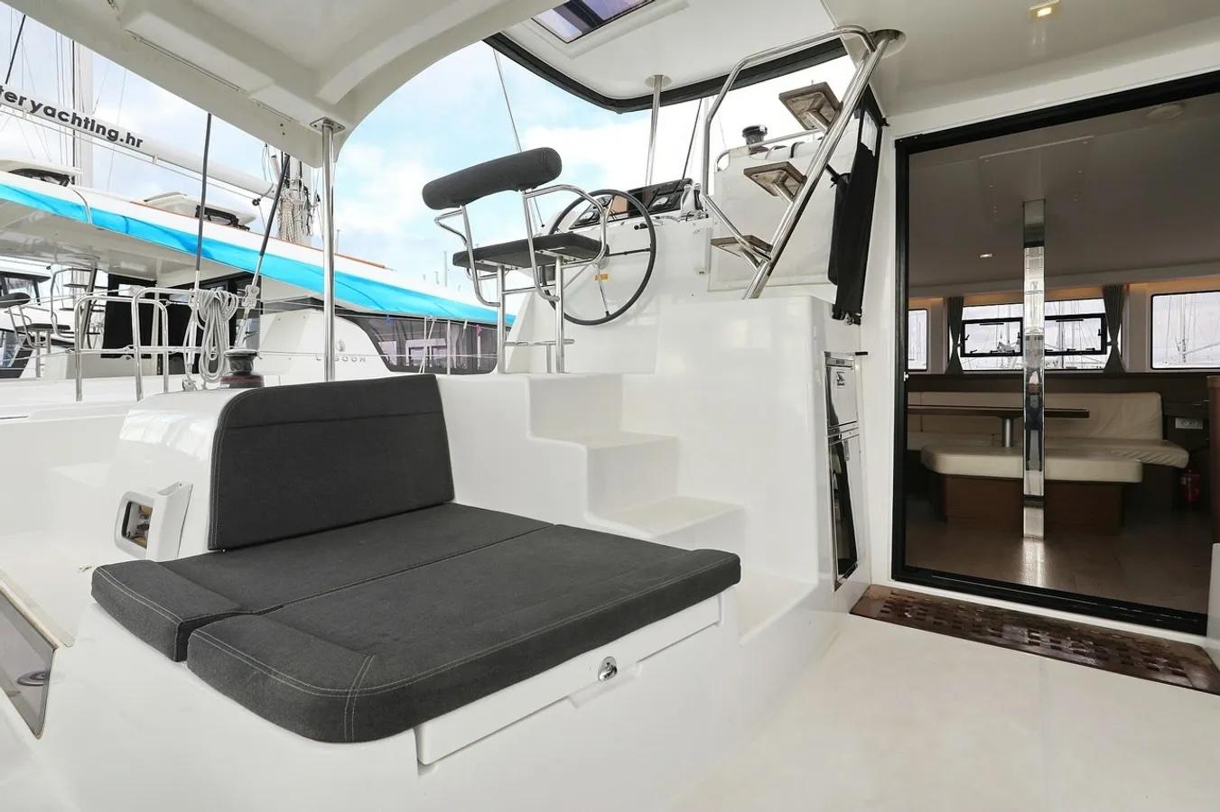 Lagoon 42 - 4 + 2 cab., picture 5