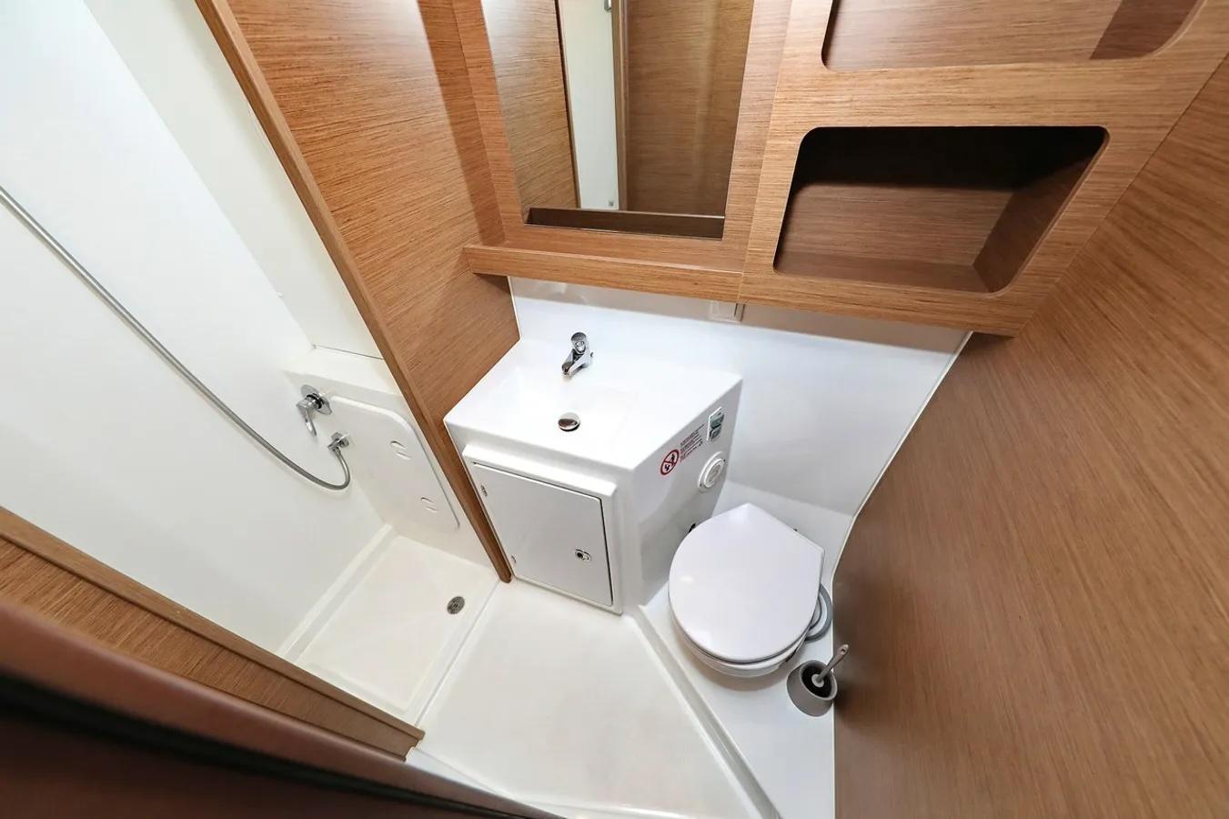 Lagoon 42 - 4 + 2 cab., picture 27