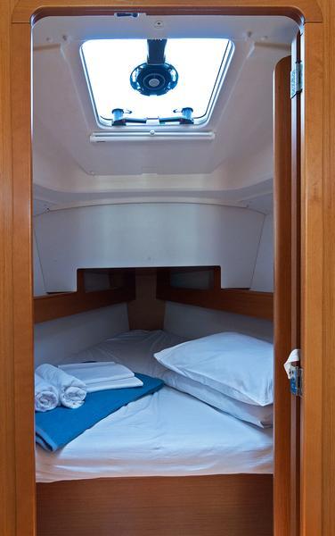 Sun Odyssey 33i - 2 cab., picture 10