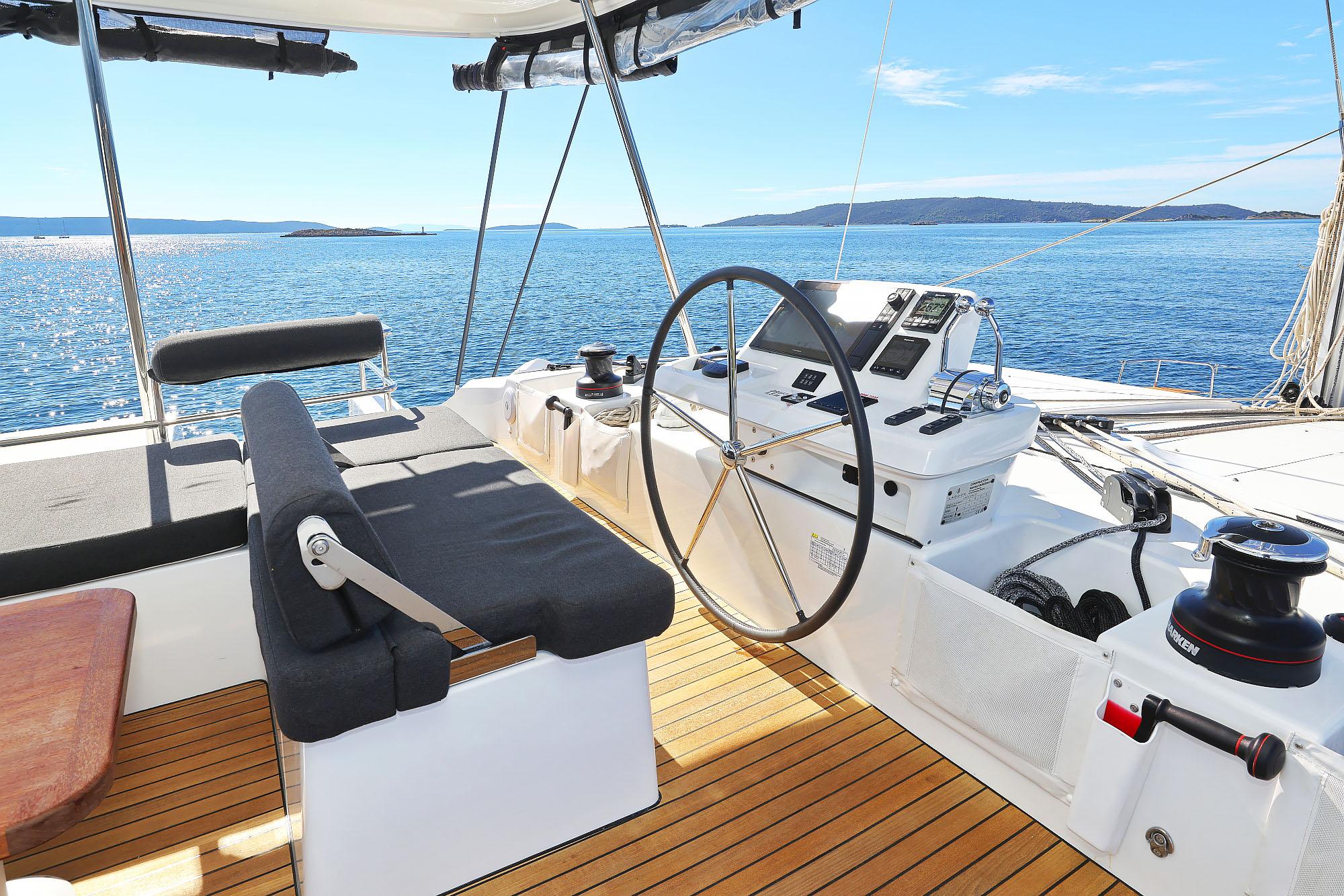 Lagoon 51 - 6 + 2 cab., picture 7