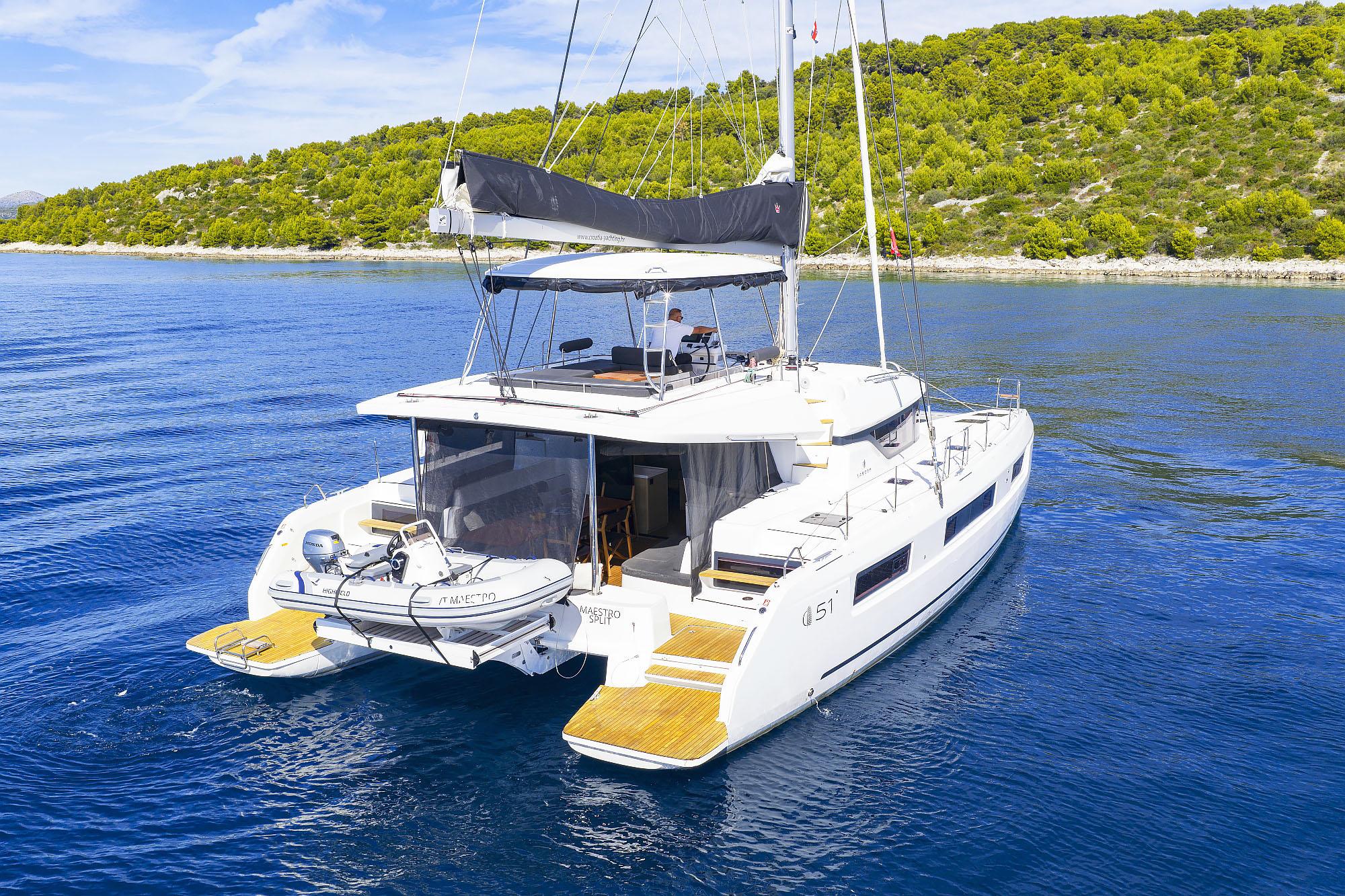 Lagoon 51 - 6 + 2 cab., picture 3