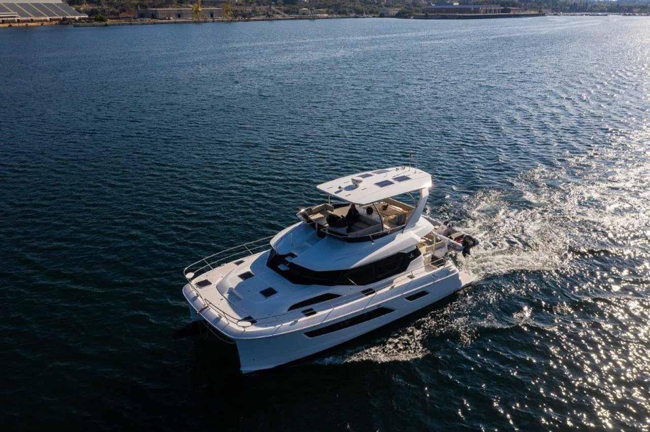 Aquila 44, picture 5