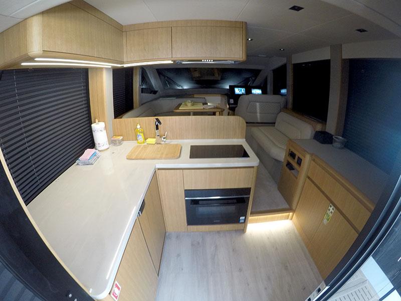 Galeon 480 Fly, picture 8