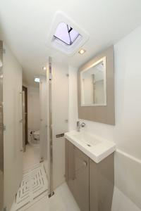 Fountaine Pajot Astrea 42 - 4 + 2 cab., picture 26