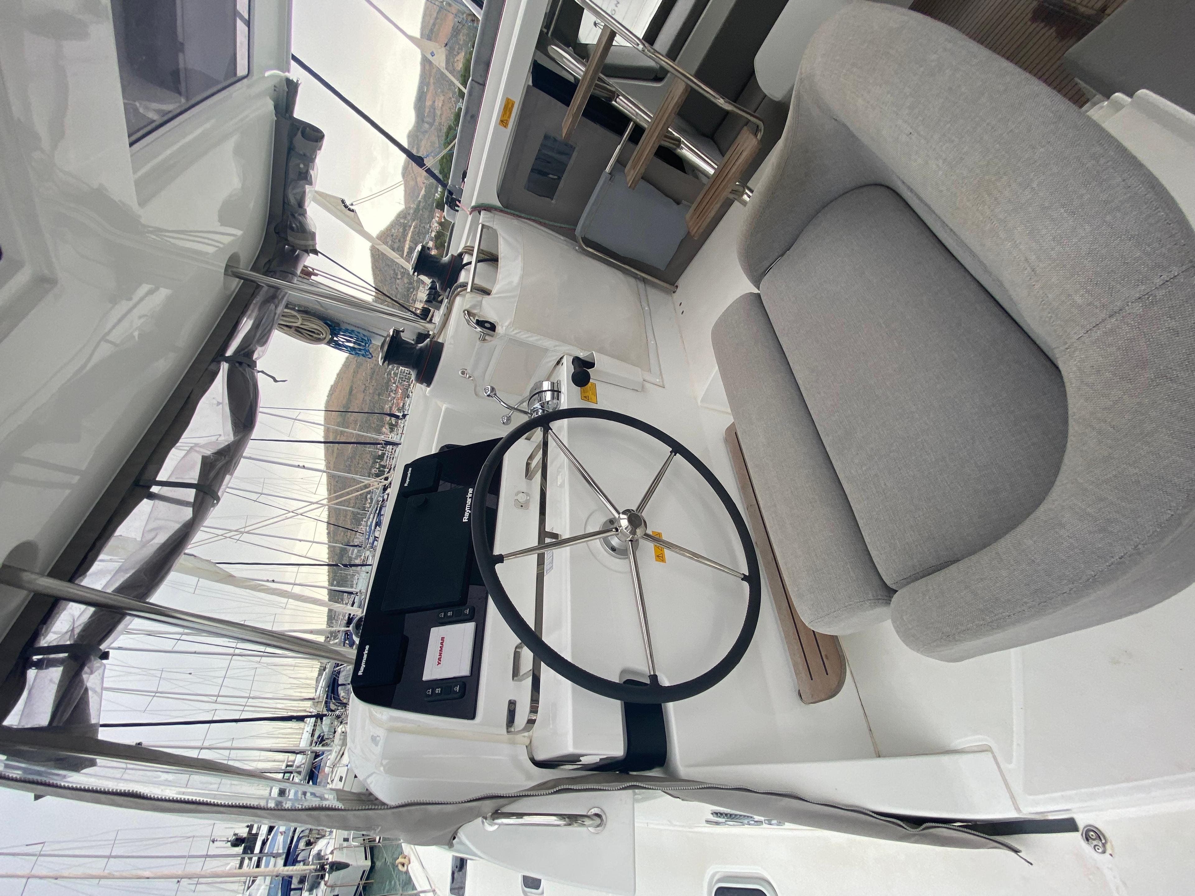 Lagoon 42 - 4 + 1 cab., picture 8