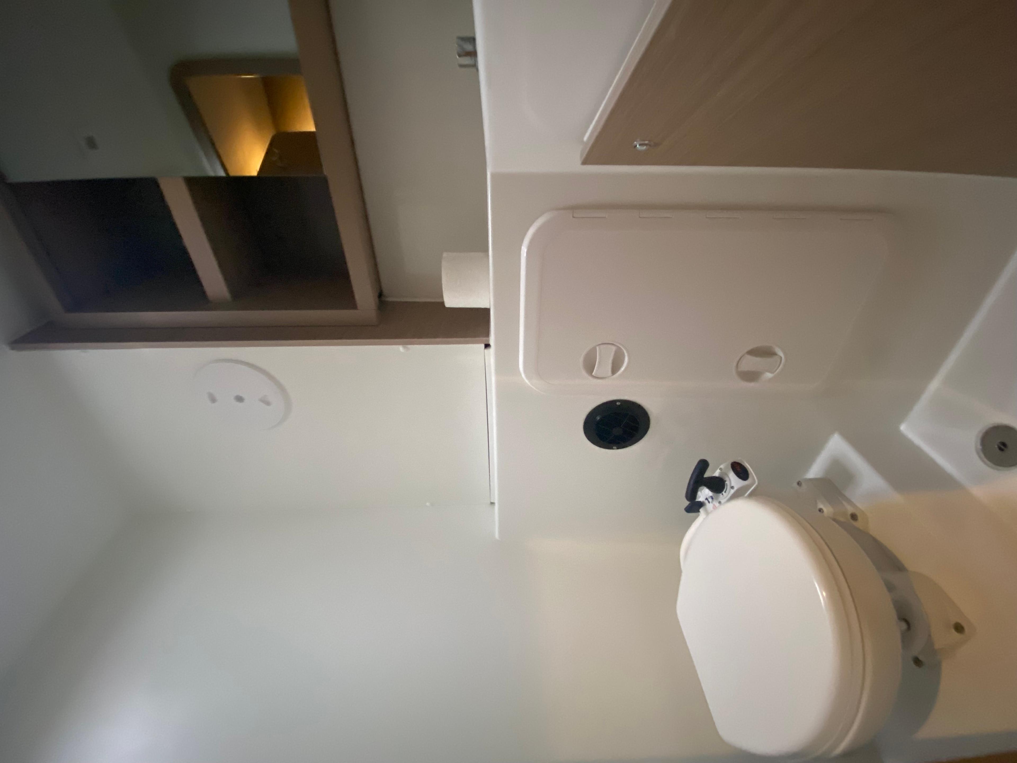 Lagoon 42 - 4 + 1 cab., picture 20