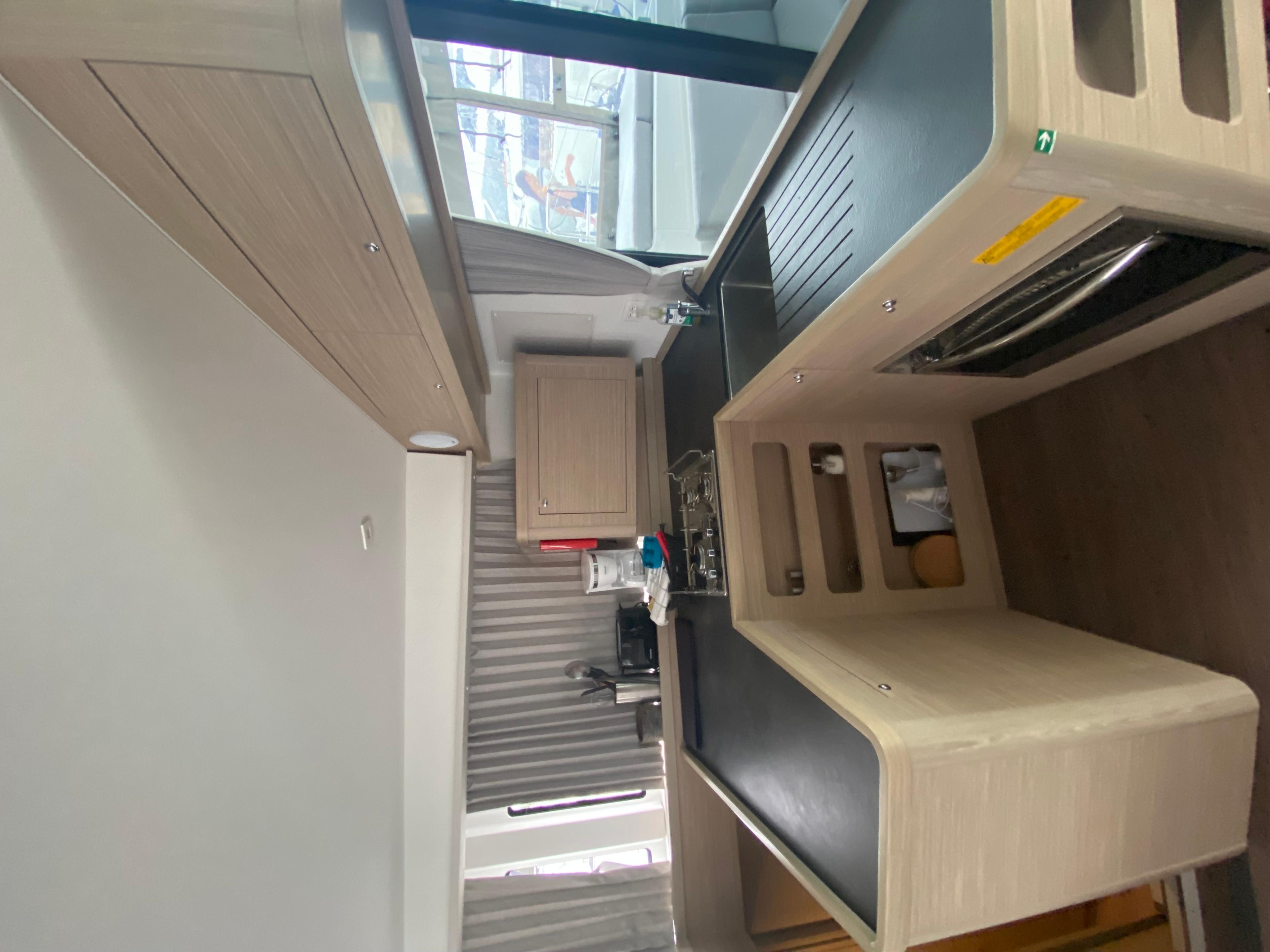 Lagoon 42 - 4 + 1 cab., picture 13