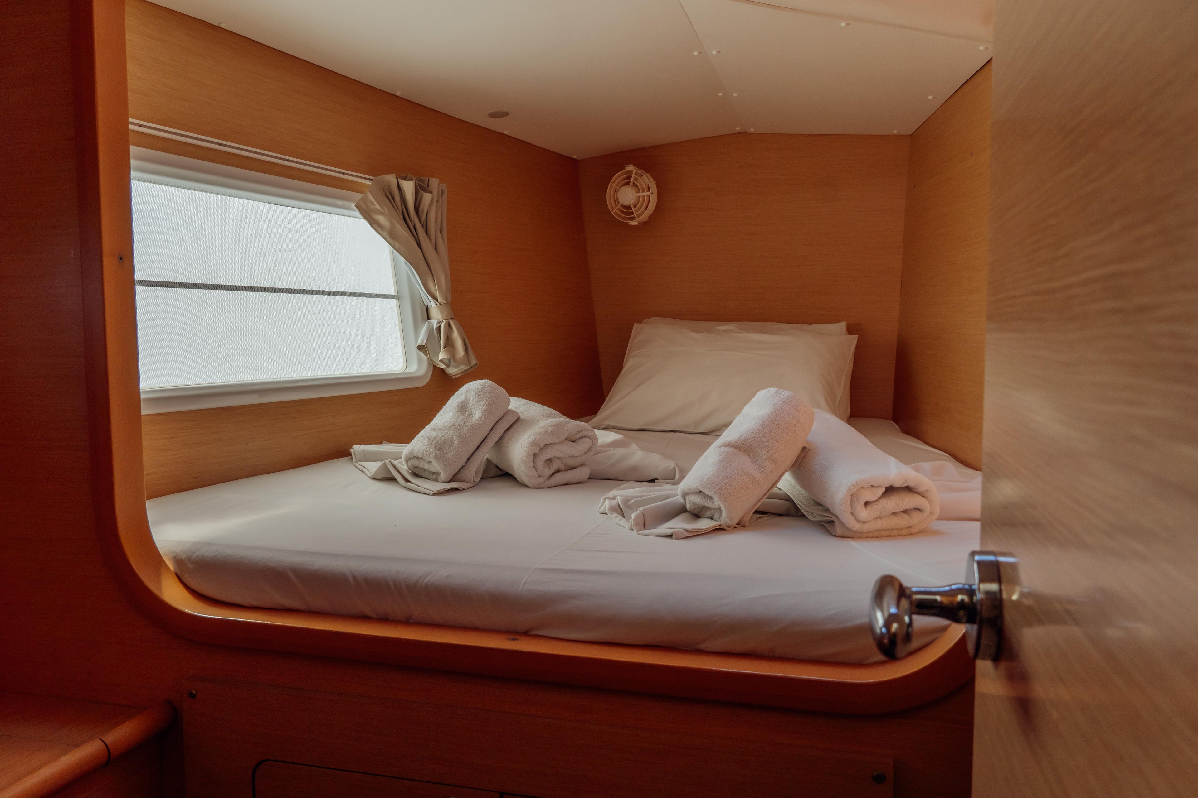 Lagoon 380 S2 - 4 + 2 cab., picture 9