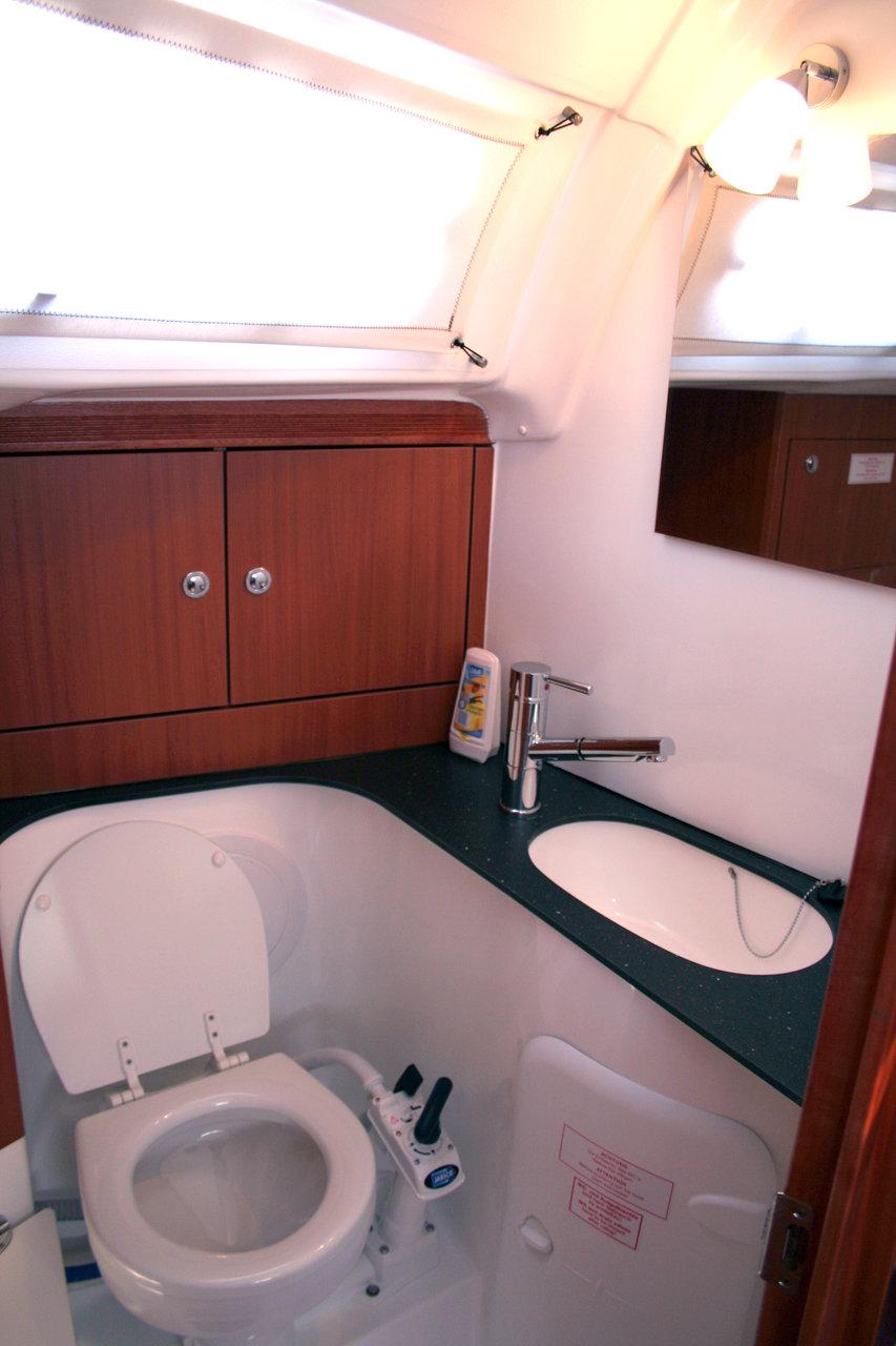 Bavaria 51 Cruiser, picture 11
