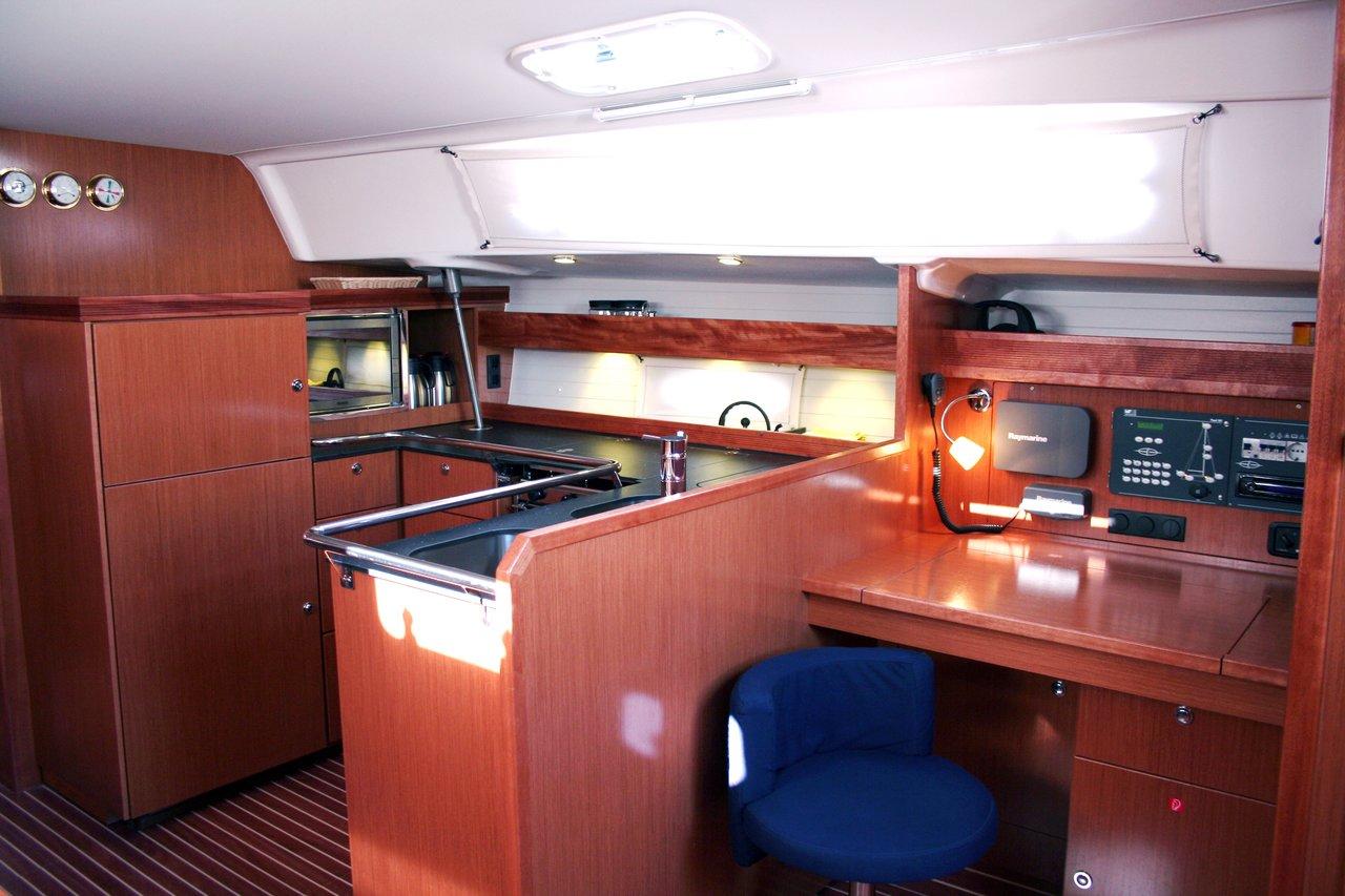 Bavaria 51 Cruiser, picture 5
