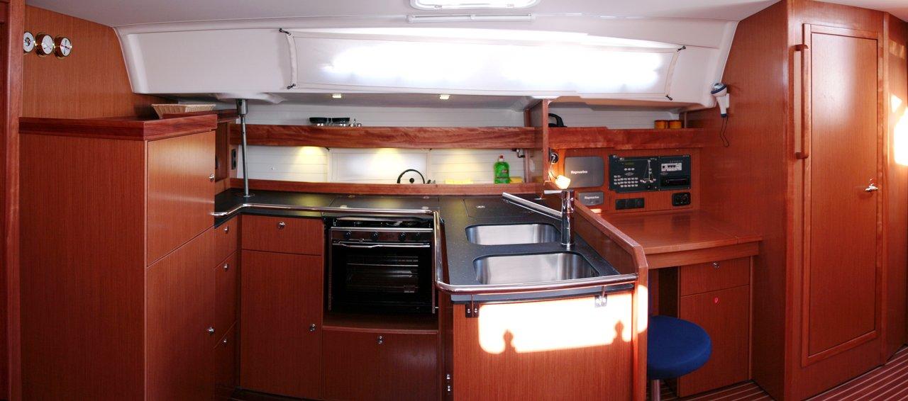 Bavaria 51 Cruiser, picture 6
