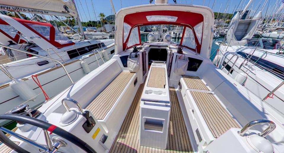 Oceanis 35.1, picture 6