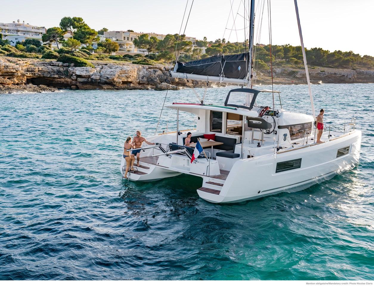 Lagoon 40 - 4 + 2 cab, picture 13