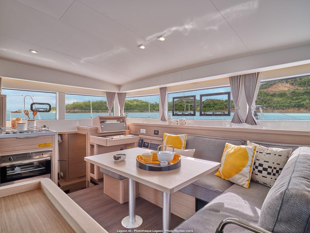 Lagoon 40 - 4 + 2 cab, picture 14