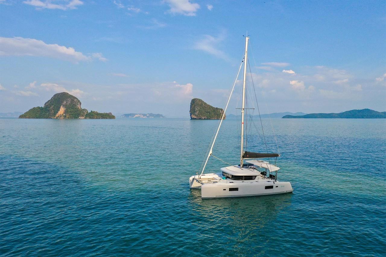 Lagoon 42 - 4 + 2 cab., picture 4