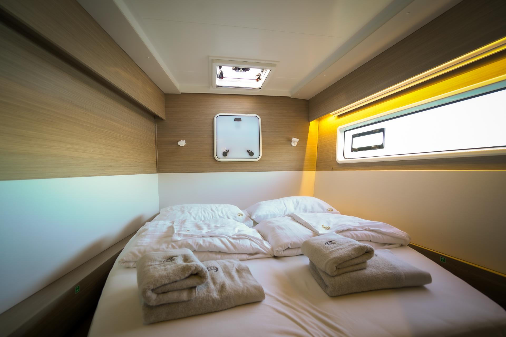 Lagoon 43 - 4 + 2 cab., picture 23