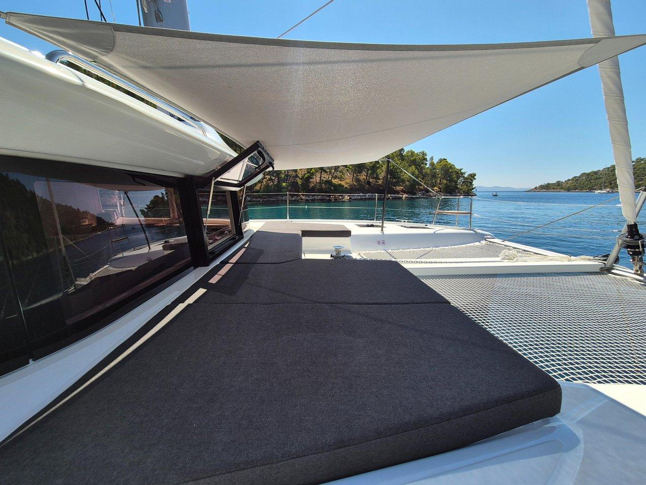 Lagoon 43 - 4 + 2 cab., picture 9