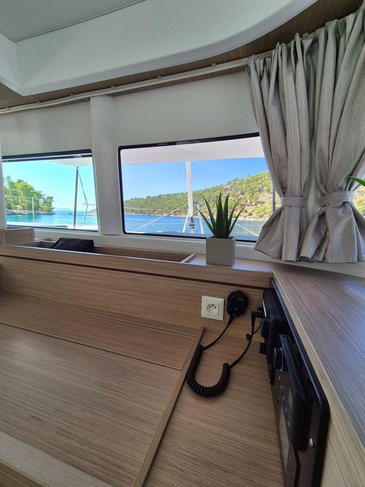 Lagoon 43 - 4 + 2 cab., picture 23