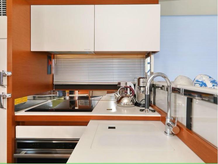 Prestige 520 Flybridge - 3 + 1 cab., picture 16