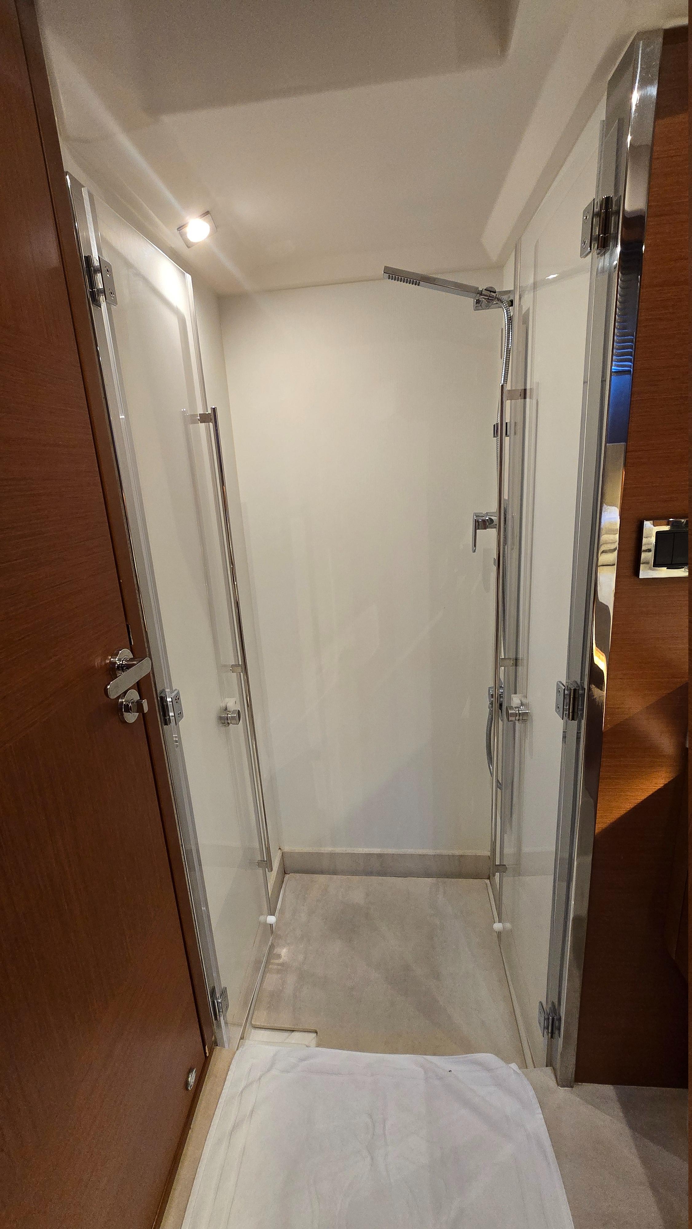 Prestige 520 Flybridge - 3 + 1 cab., picture 26