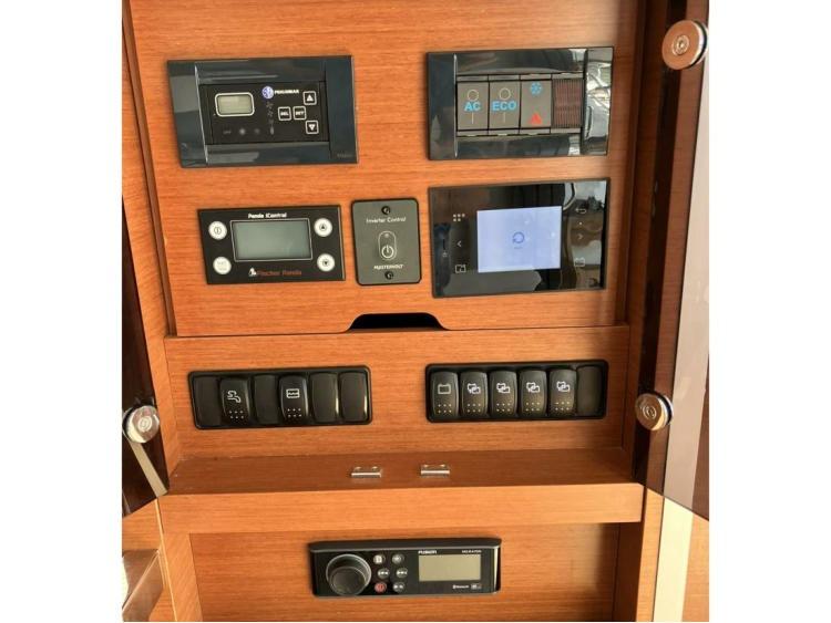 Prestige 520 Flybridge - 3 + 1 cab., picture 7