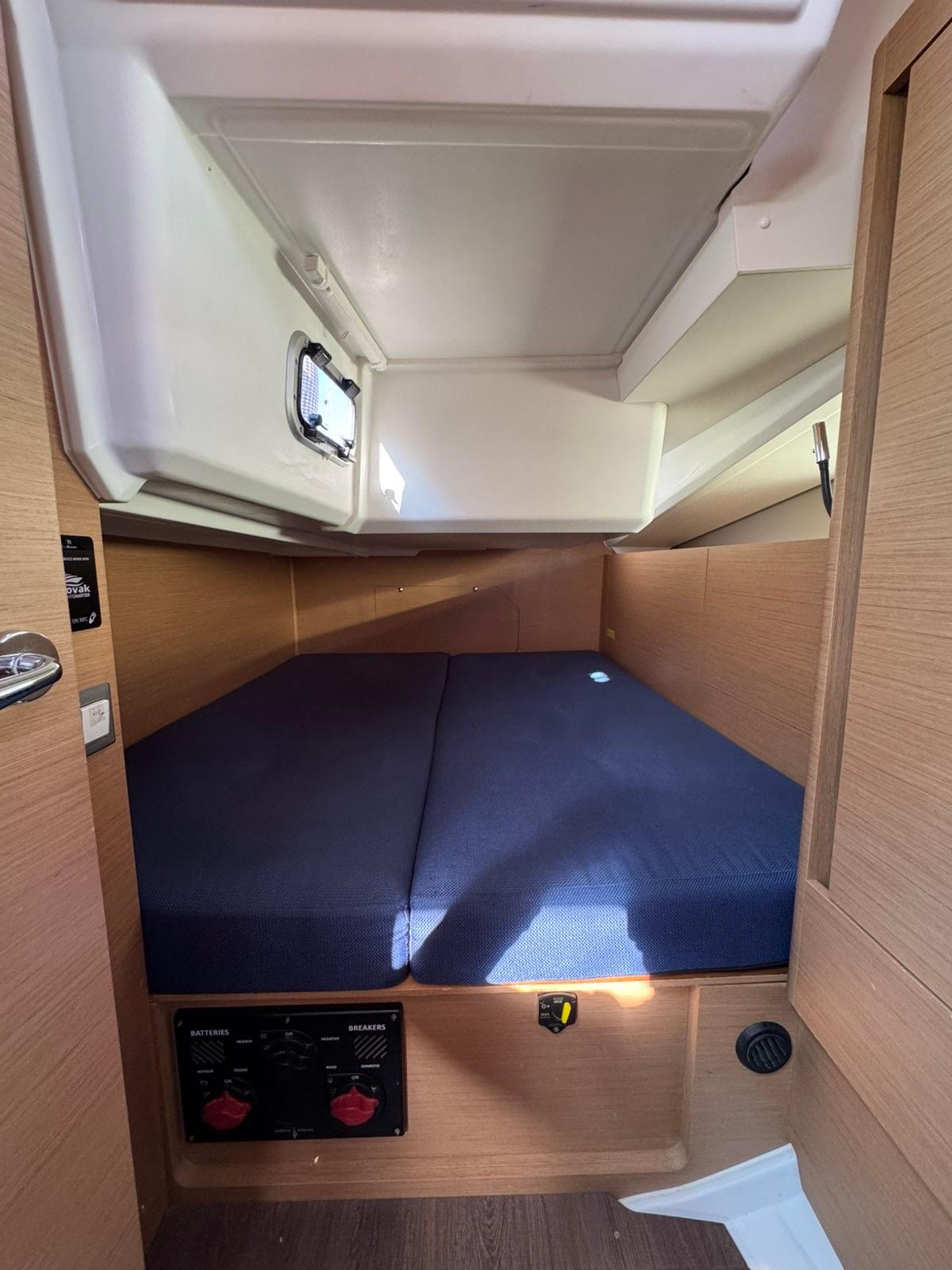 Sun Odyssey 440 - 4 cab., picture 11