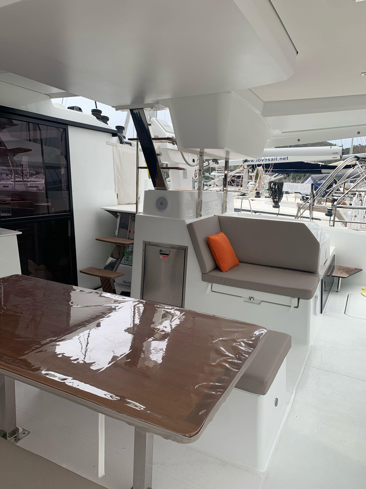 Fountaine Pajot Tanna 47 - 5 + 1 cab., picture 12