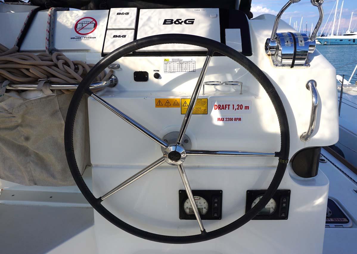 Lagoon 40 - 4 + 2 cab, picture 8