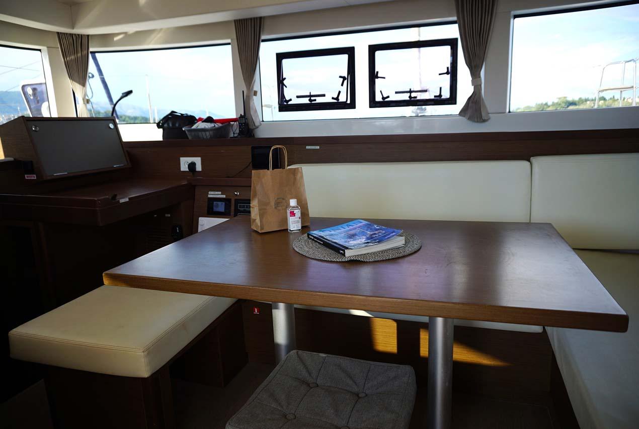 Lagoon 40 - 4 + 2 cab, picture 9