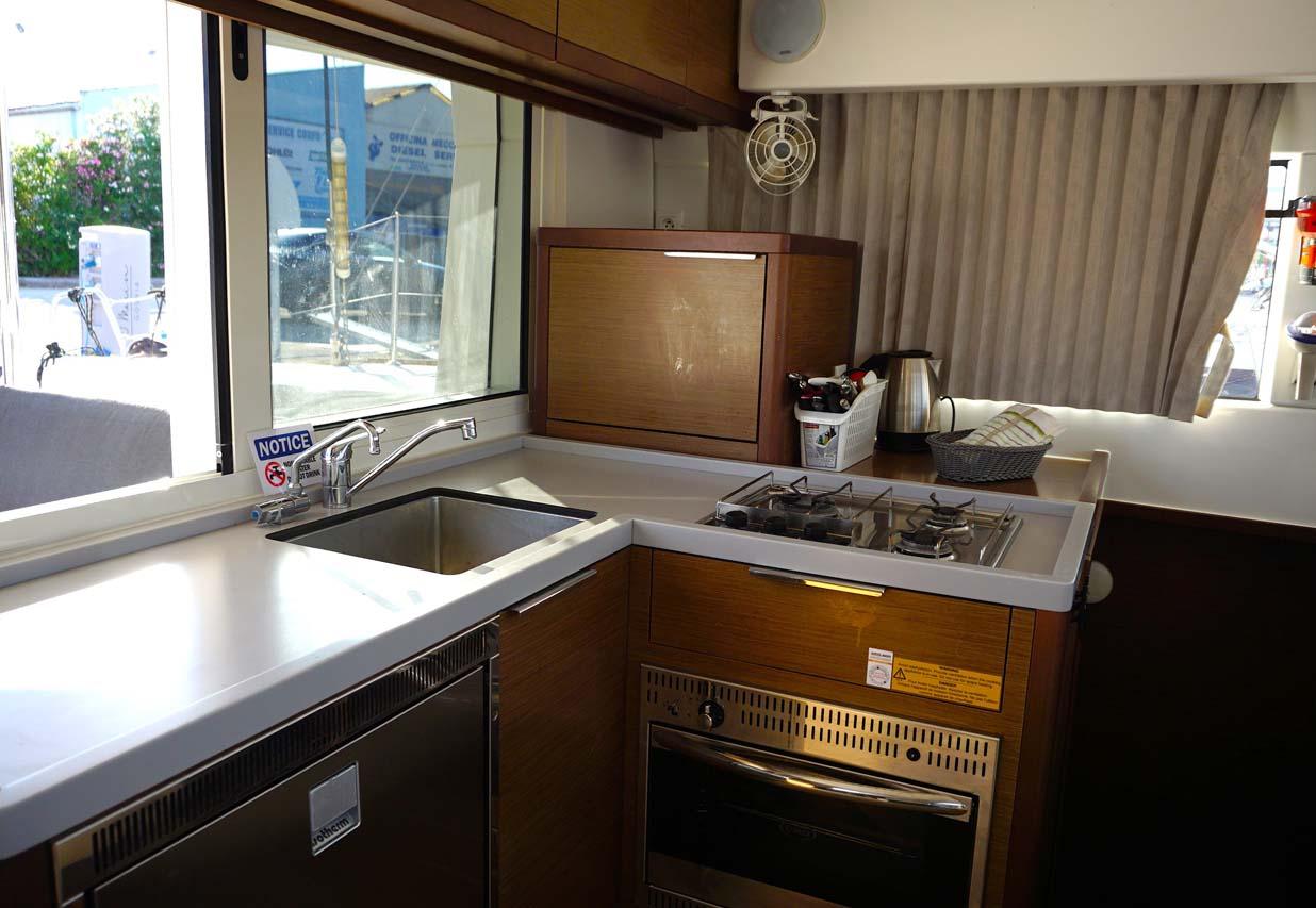 Lagoon 40 - 4 + 2 cab, picture 11