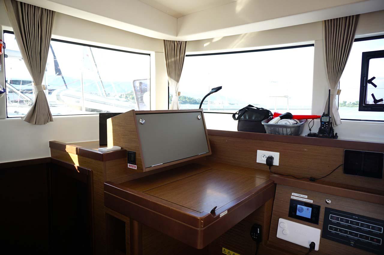 Lagoon 40 - 4 + 2 cab, picture 12