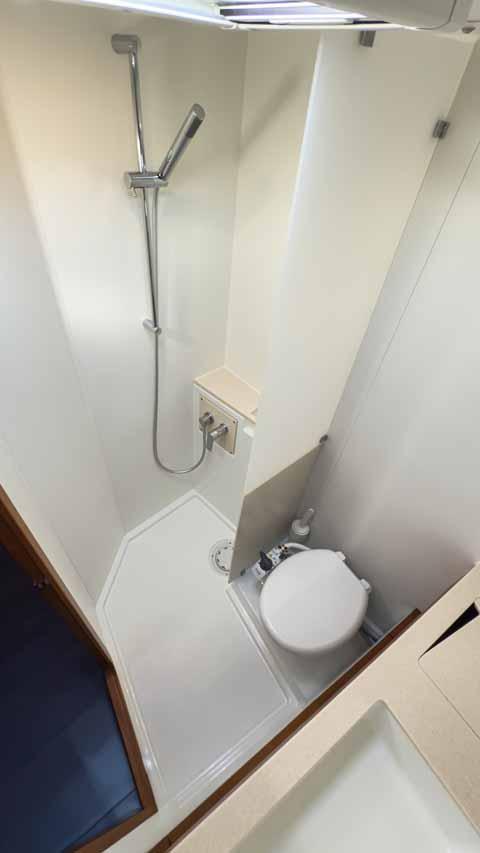 Dufour 41 Performance - 3 cab., picture 27