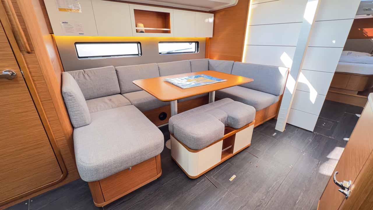 Dufour 41 Performance - 3 cab., picture 14