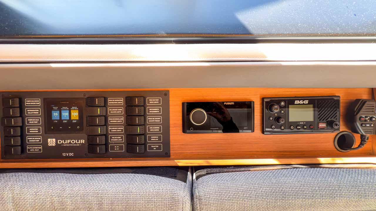 Dufour 41 Performance - 3 cab., picture 20