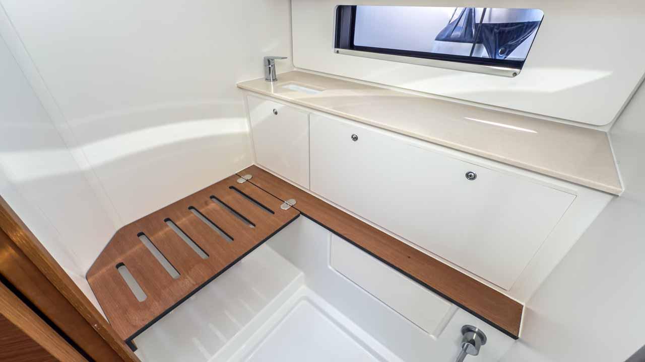 Dufour 41 Performance - 3 cab., picture 26