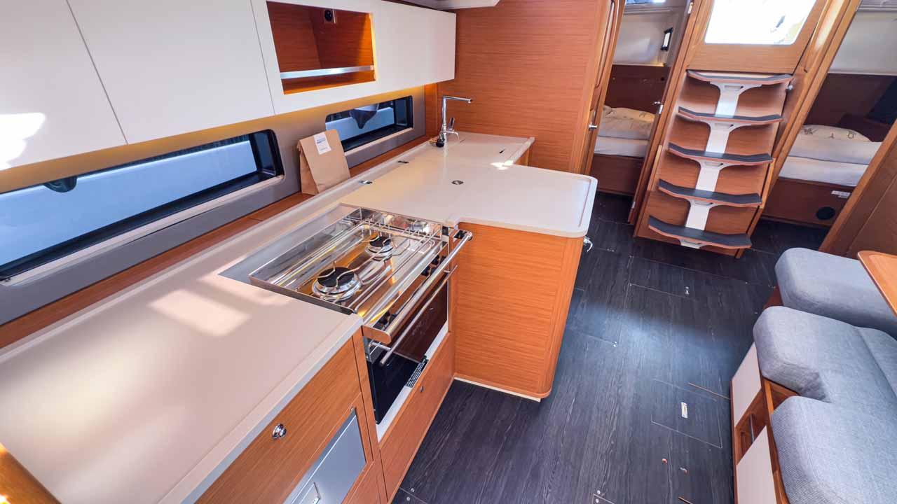 Dufour 41 Performance - 3 cab., picture 18