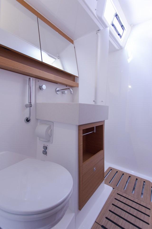 Dufour 530 - 6 cab., picture 21