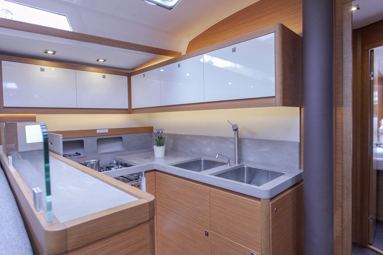 Dufour 530 - 6 cab., picture 15