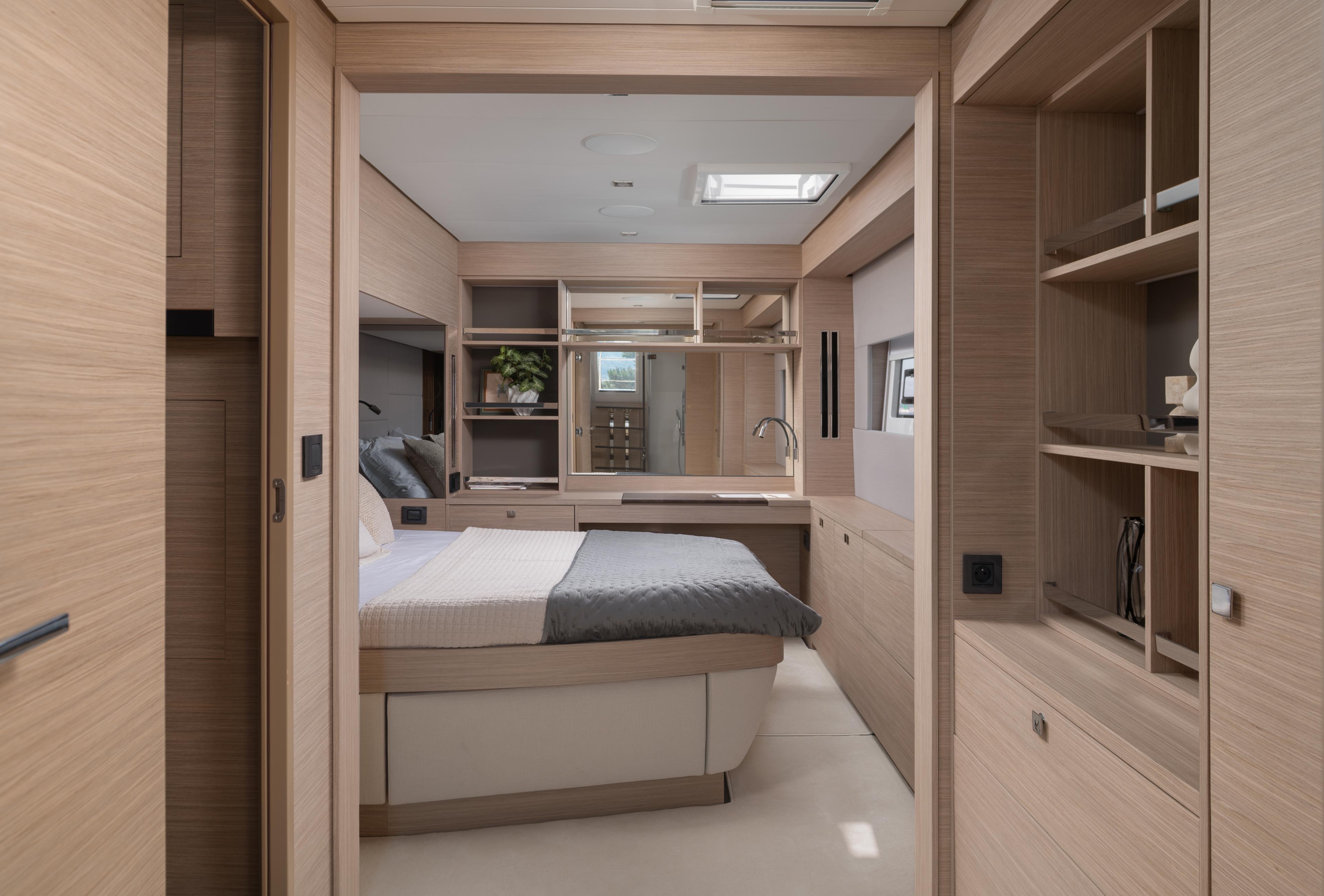 Lagoon 60 - 4 + 2 cab., picture 16