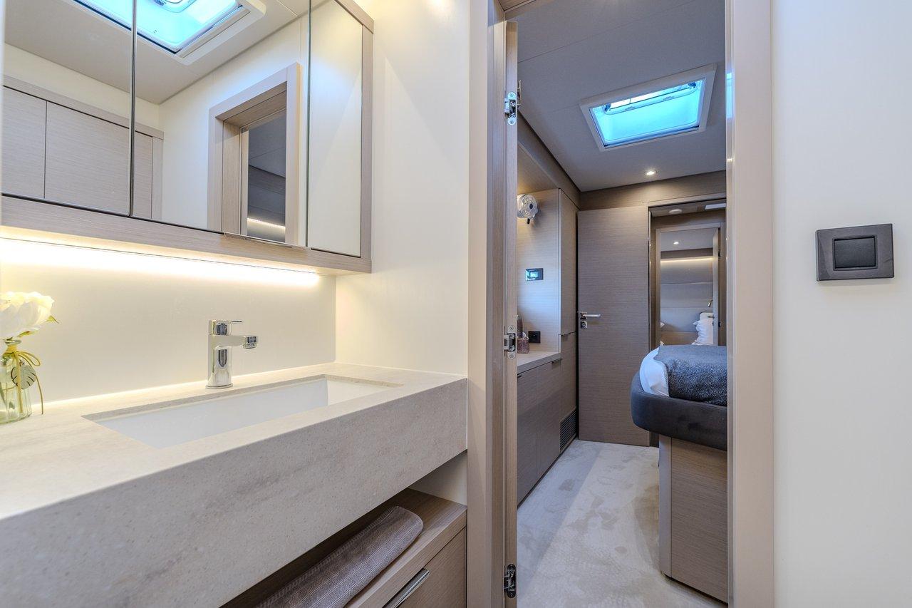 Lagoon 55 - 5 + 2 cab., picture 40