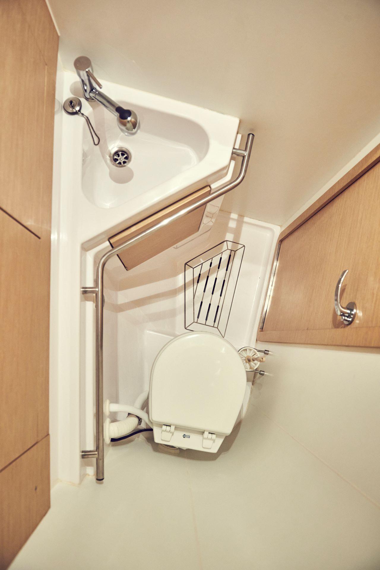 Elan Impression 45, picture 42