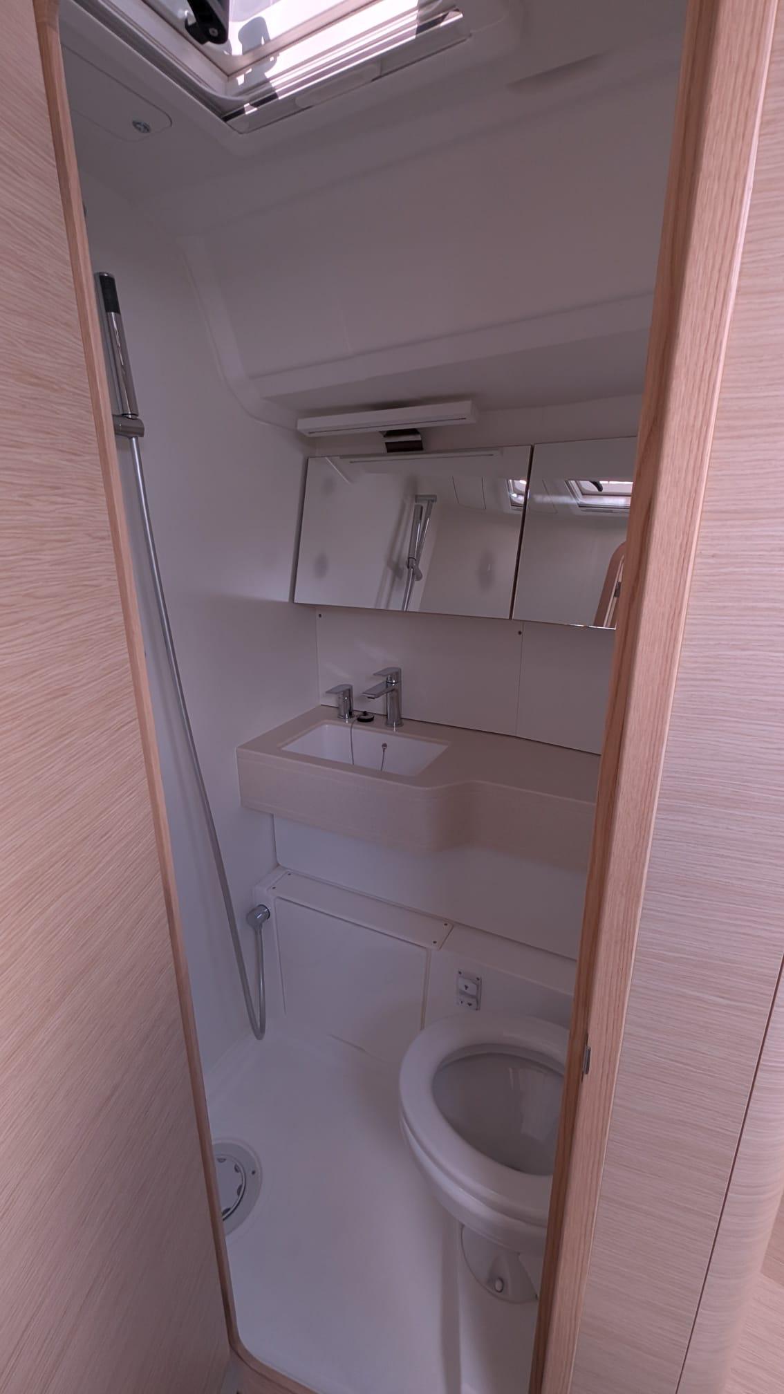 Dufour 44 - 3 cab., picture 11