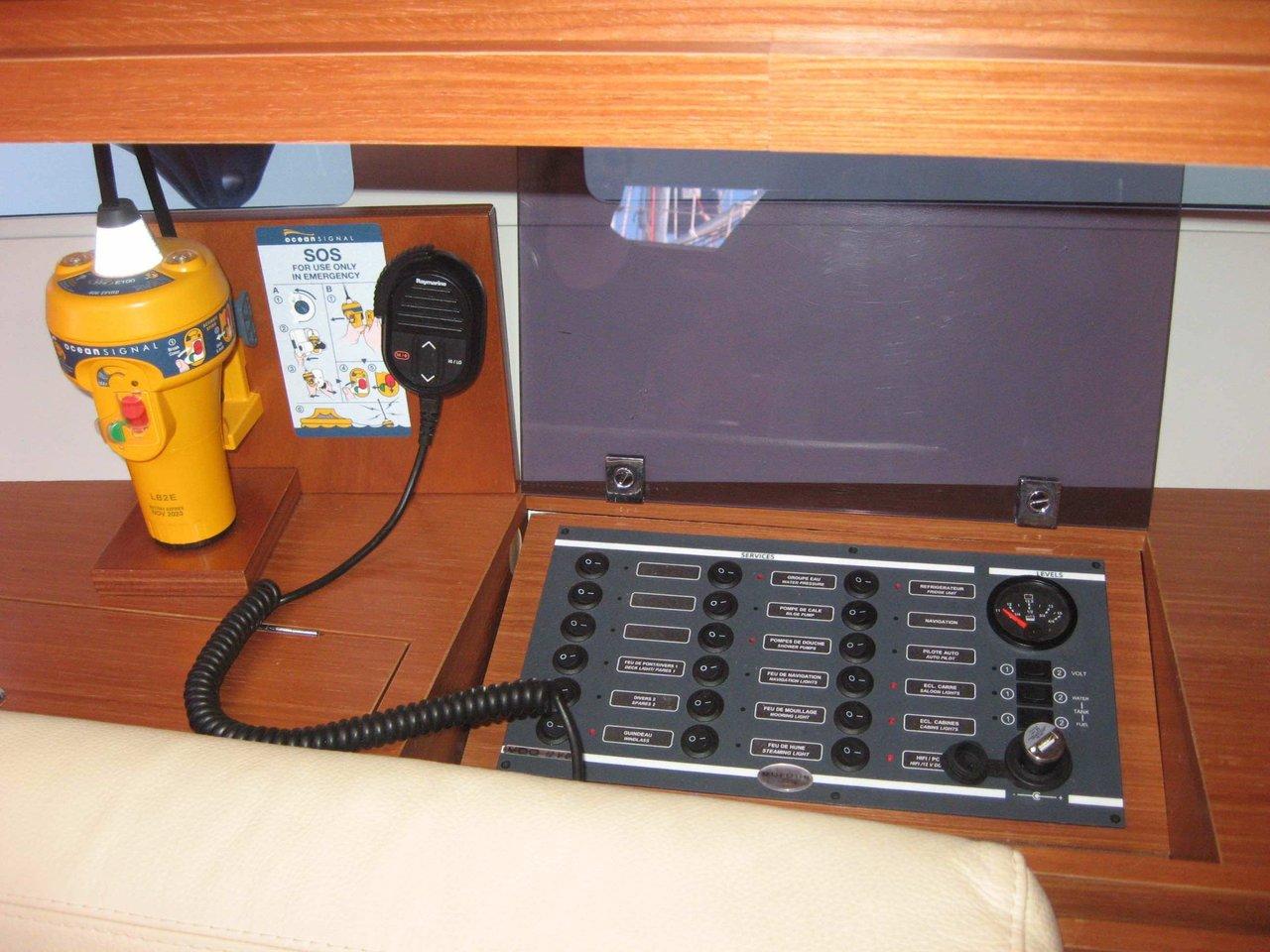 Dufour 382 GL, picture 9