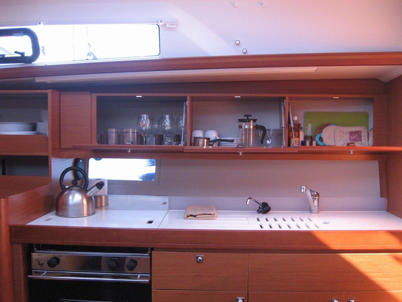 Dufour 382 GL, picture 10