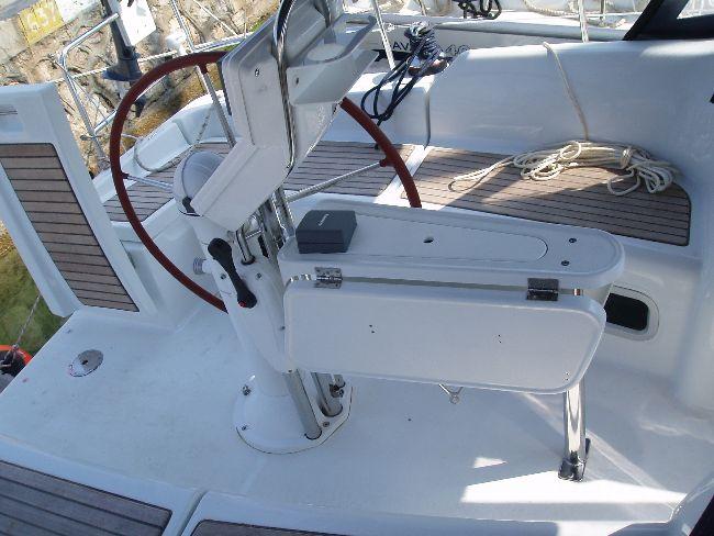 Oceanis Clipper 343 - Naysika, picture 5