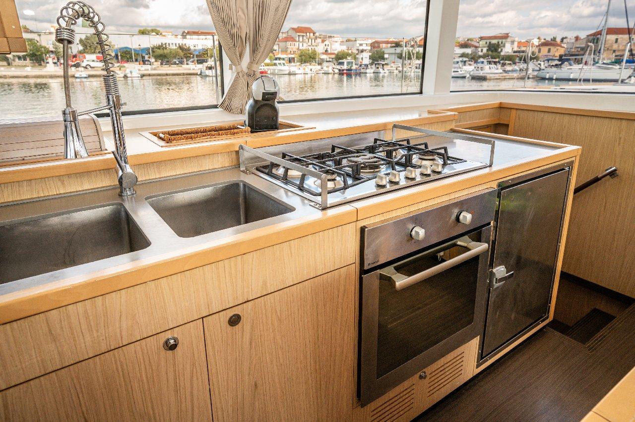 Lagoon 52 F - 4 + 2 cab., picture 25