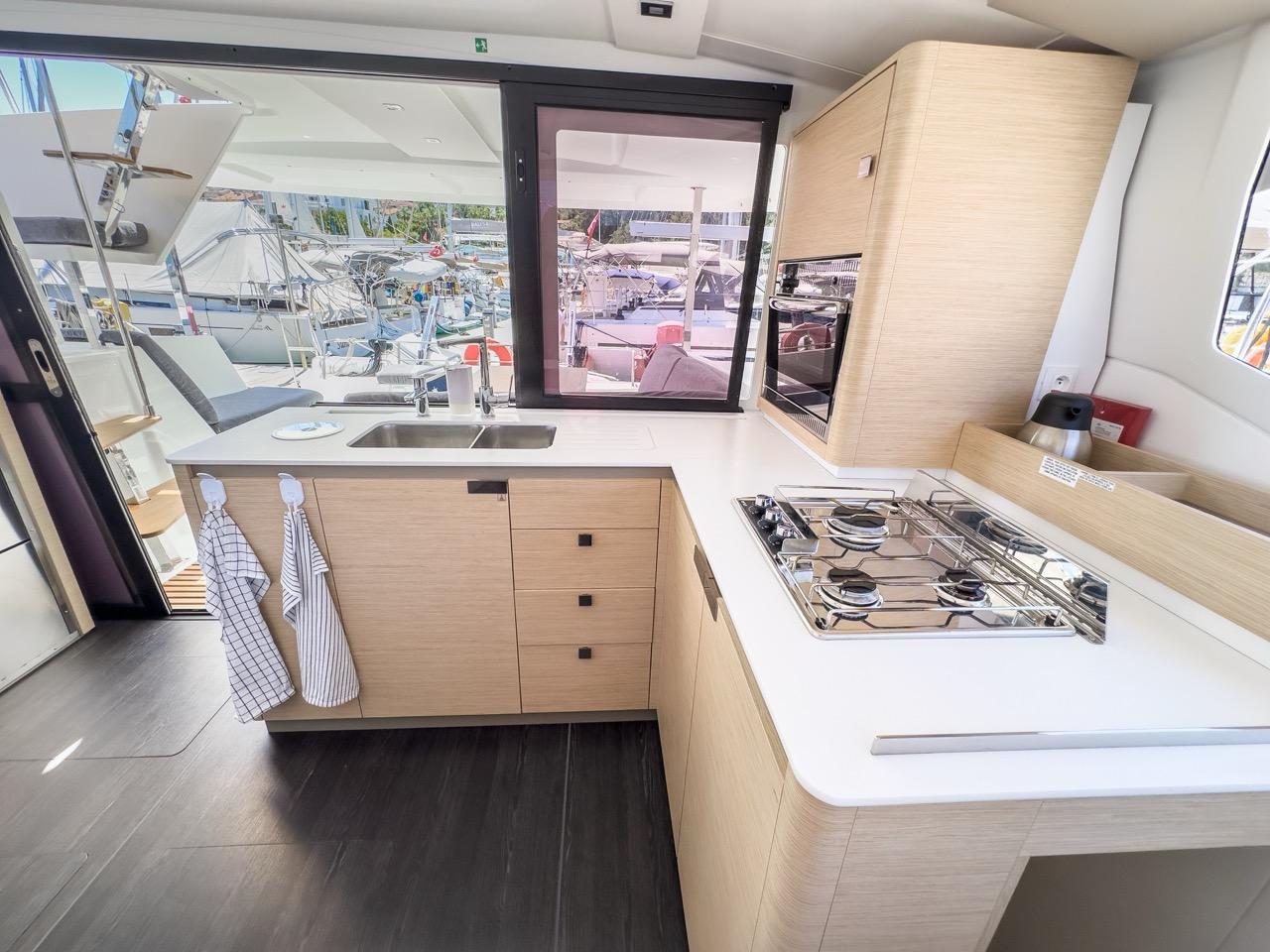 Fountaine Pajot Isla 40 - 4 cab., picture 15