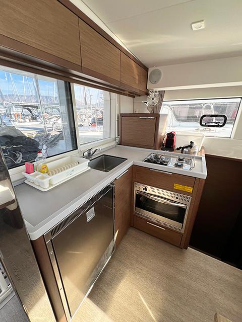 Lagoon 40 - 4 + 2 cab, picture 8