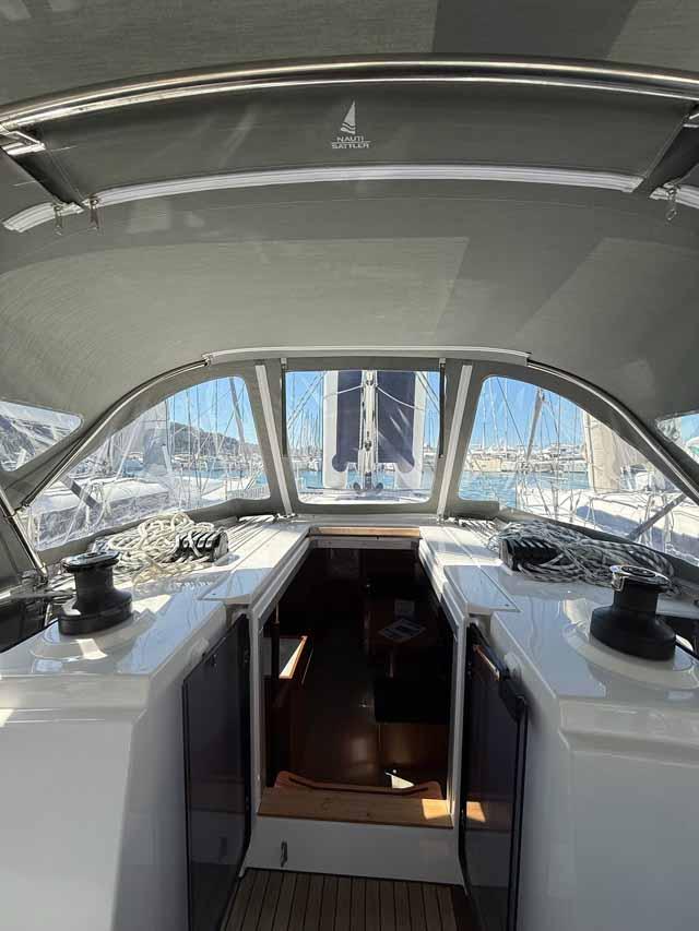 Bavaria C38, picture 9